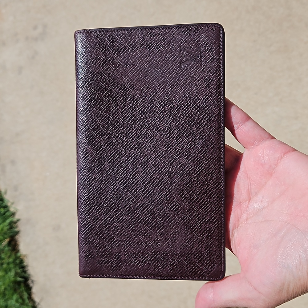 Louis Vuitton Taiga Agenda Poche Leather Long Wallet Card Holder Made in France